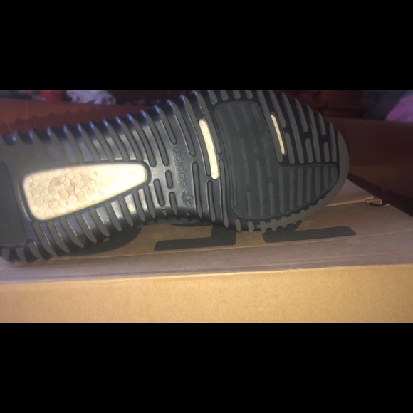 Yeezy - Picture 3 of 3